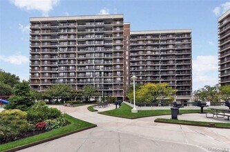 Building Photo - 150-38 Union Tpke