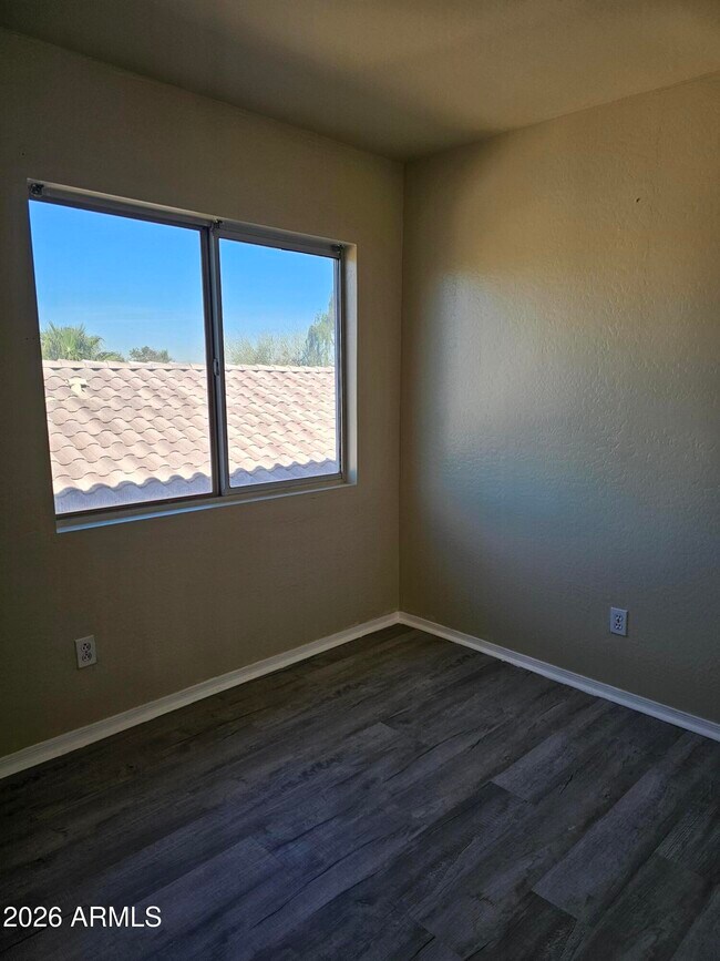 Building Photo - 11108 W Devonshire Ave