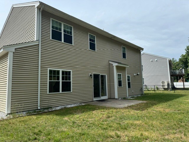 Building Photo - 16 Juniper Hill Rd