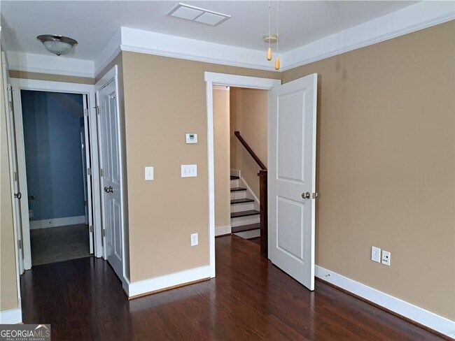 Building Photo - 221 Semel Cir NW