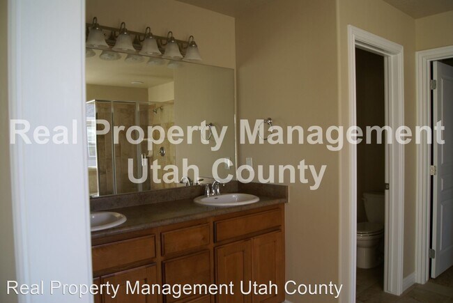 Building Photo - 4 br, 3 bath House - 636 S 2250 W