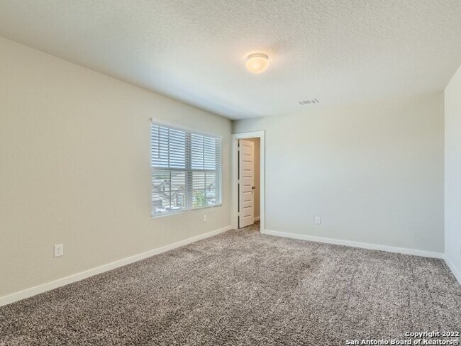 Building Photo - FALL INTO A NEW HOME WITH OUR MOVE-IN SPECIALS!