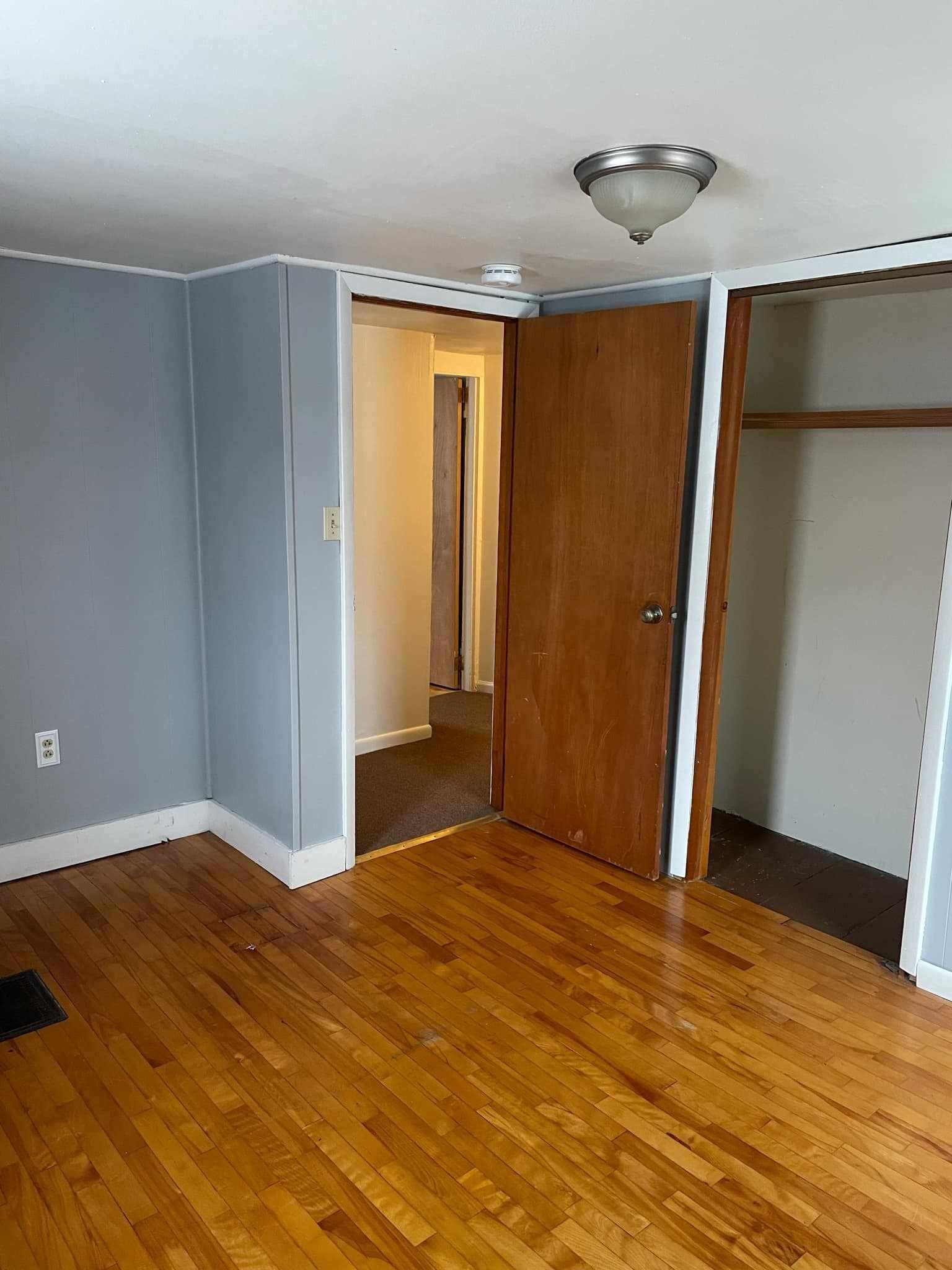 Building Photo - 87 Lincoln Ave