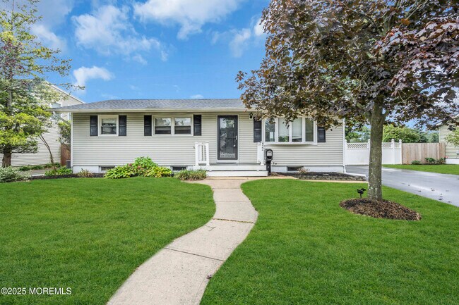 Building Photo - 22 Bryant Dr