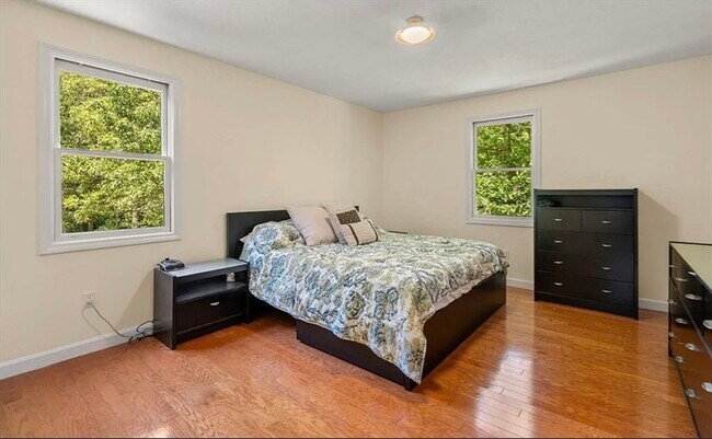 Building Photo - 33 Furbush Rd
