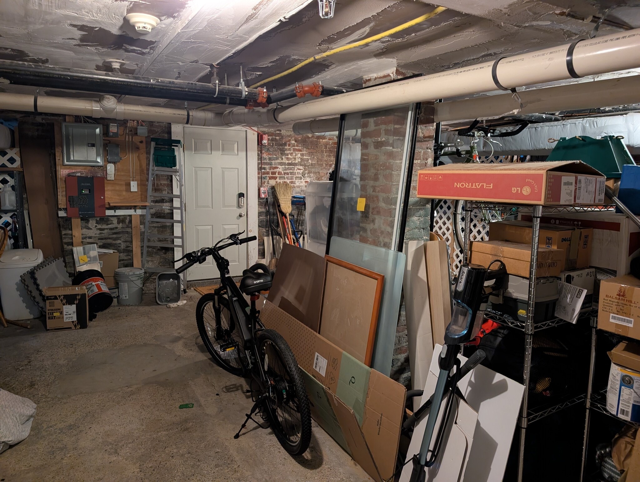 Building Photo - 40 Prince St