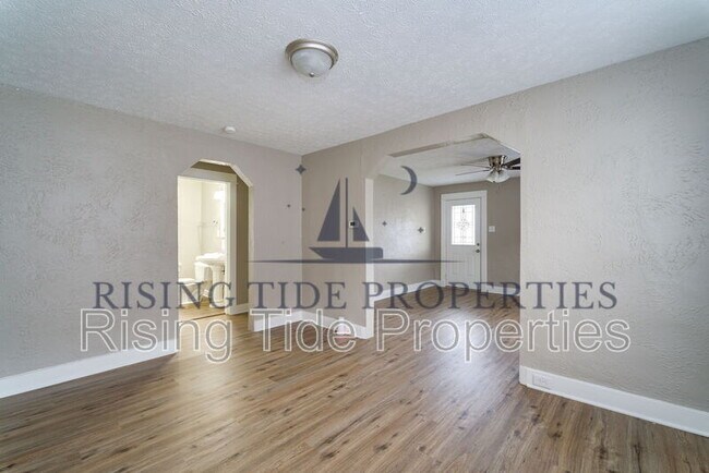 Building Photo - 1238 Colwick Dr