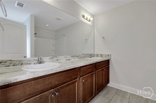 Building Photo - 43 Mossy Oak Cove
