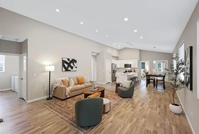 Building Photo - Modern Updates Meet Classic Charm in This 3-Bedroom Home Near Perry District