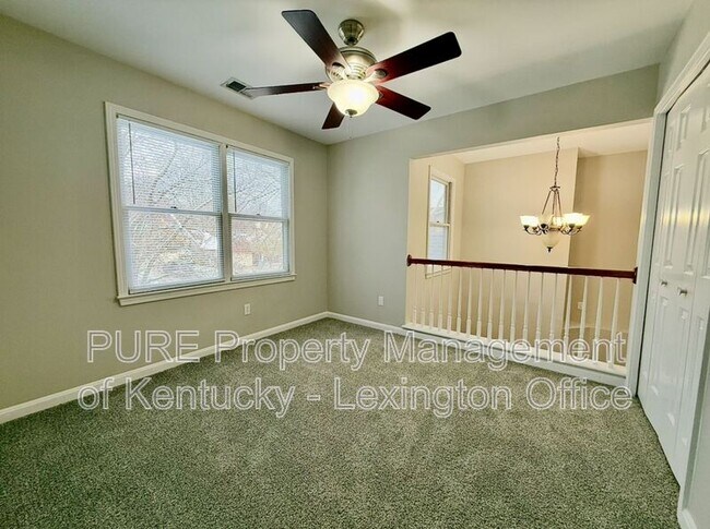 Building Photo - 552 Forest Hill Dr