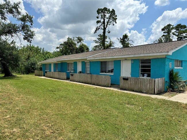 Building Photo - 7810 Glass St