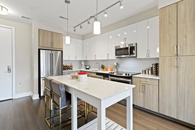 Building Photo - 145 Riverhaven Dr