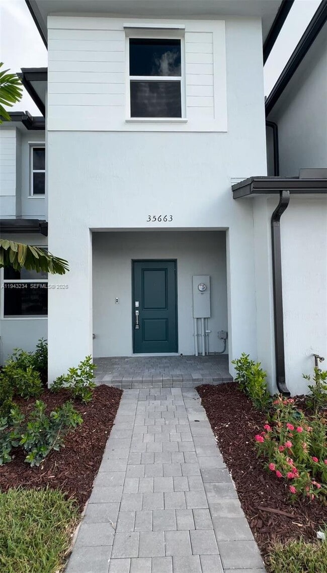 Building Photo - 35663 SW 178th Ave