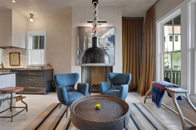 Building Photo - 11291 Serenbe Ln