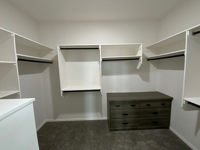 Building Photo - 4 Bedroom Newly Built Home Available Near ...