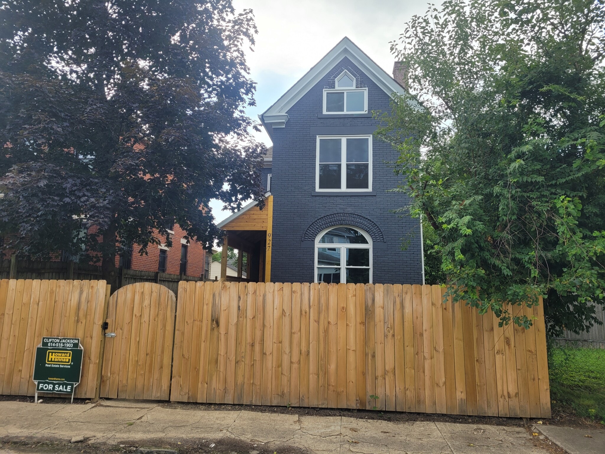 Building Photo - 927 Oakwood Ave