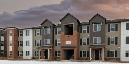 Building Photo - $750 OFF FIRST MONTH"S RENT  Condo in Prime Lehi Location
