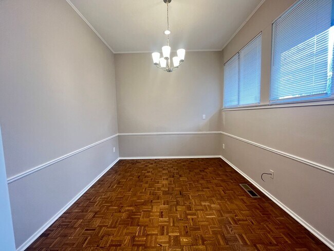 Building Photo - Beautiful renovated East Memphis condo loc...