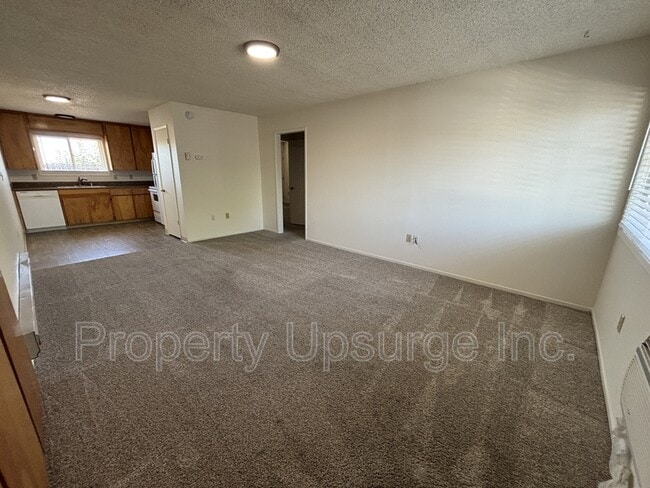 Building Photo - 725 Kimball Rd