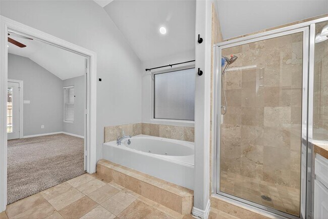 Building Photo - 3702 Sunset Cir