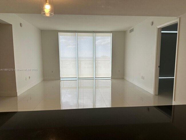Building Photo - 50 Biscayne Blvd