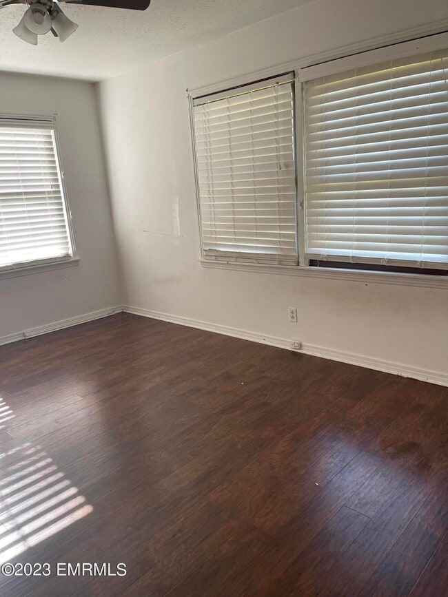 Building Photo - 10570 Woods Rd