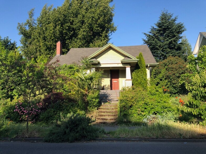 Primary Photo - 4914 NE 15th Ave