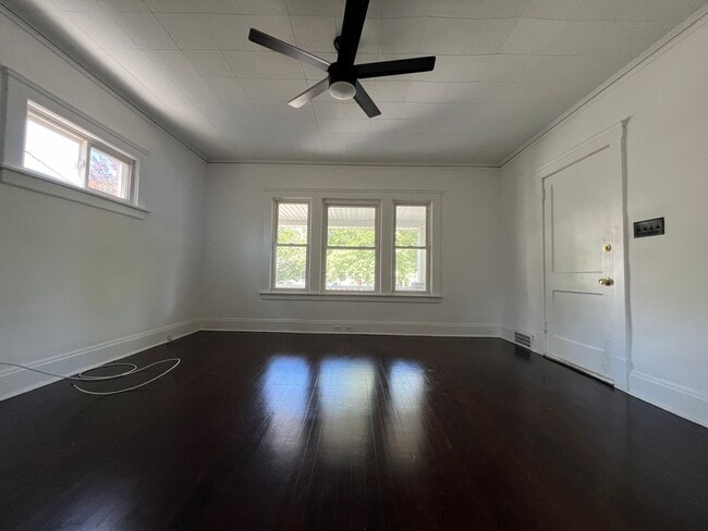 Building Photo - 1285 Cook Ave