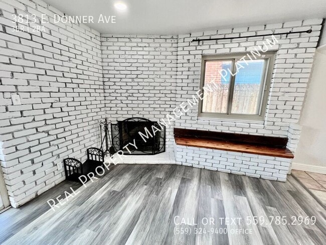 Building Photo - 3813 E Donner Ave