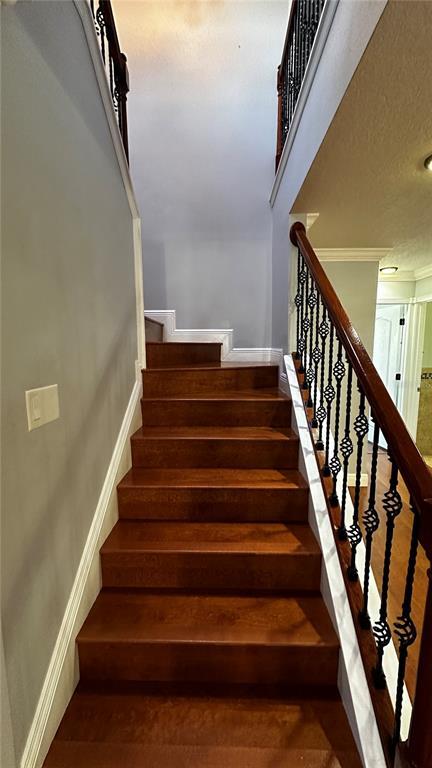 Building Photo - 2101 Good Homes Rd