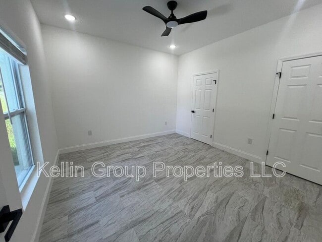 Building Photo - 1334 Salisbury Dr