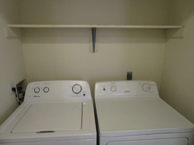 Building Photo - 4404 W Jeana Ct