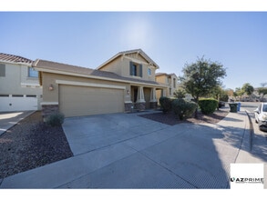 Building Photo - Exquisite 3/2.5 Laveen Home!