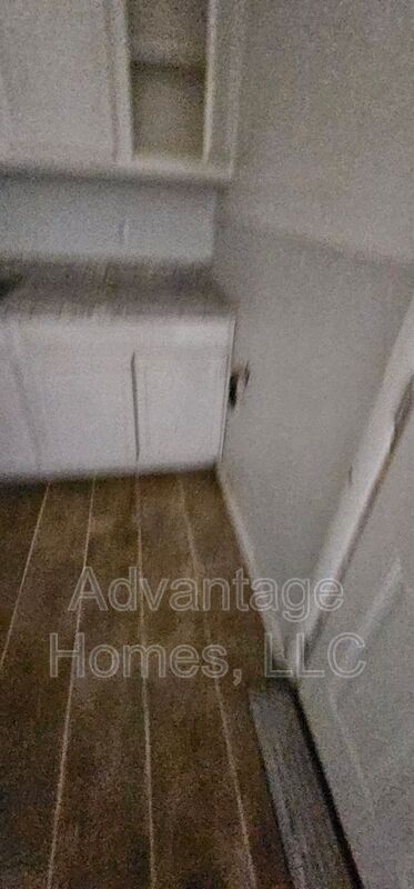 Building Photo - 11221 Palmer Ave