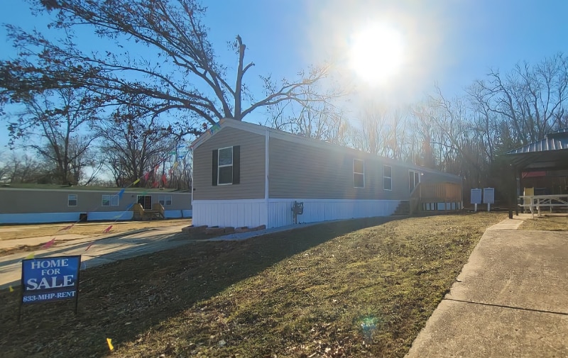 Building Photo - 95 Deerwood Park