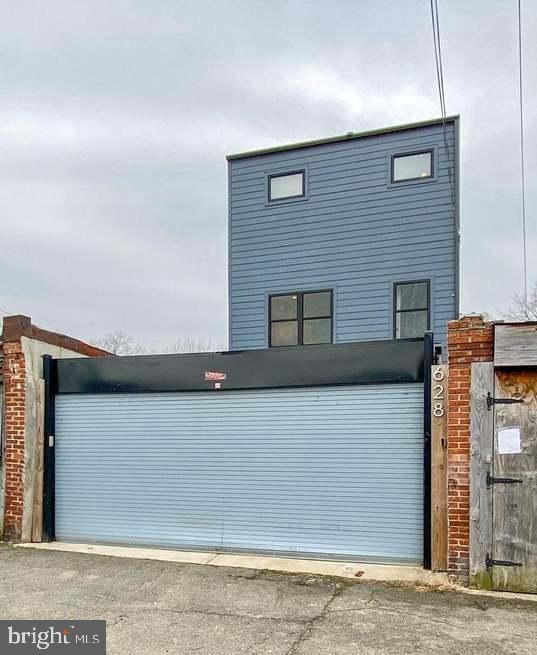 Building Photo - 628 I St NE