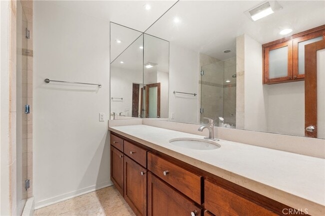 Building Photo - 4724 Park Granada