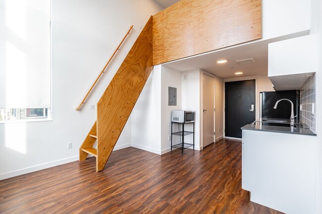 Interior Photo - Thomas Street Lofts