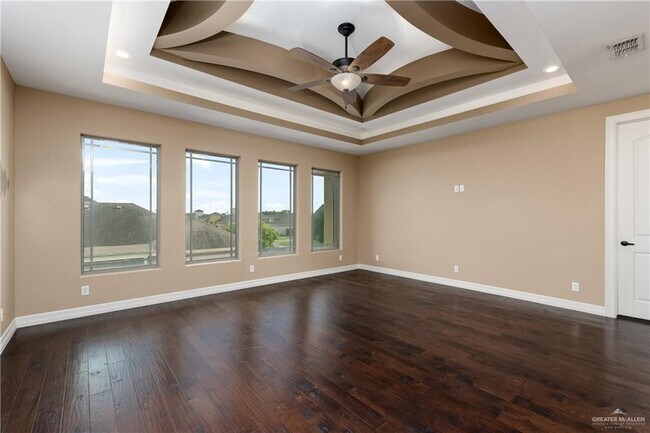 Building Photo - 1320 Manzano Ln