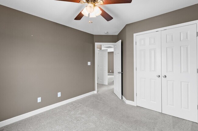 Building Photo - 269 Declaration Dr