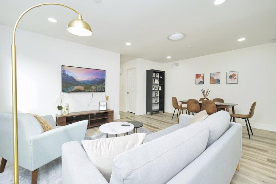 Primary Photo - 1364 Sylvia Dr