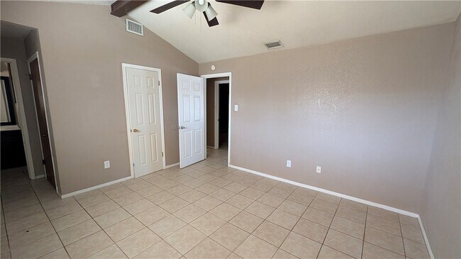 Building Photo - 9550 Waxwing St