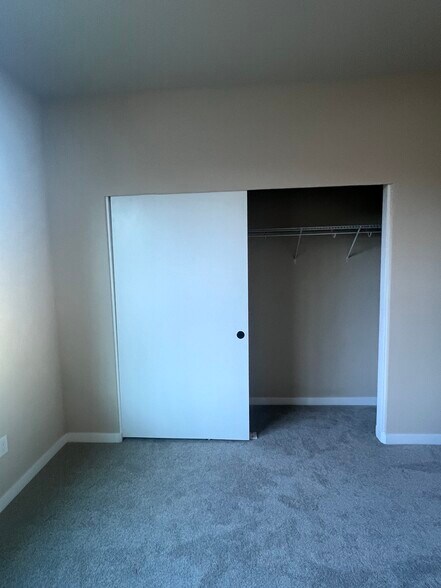 Building Photo - 11416 8th Ave S