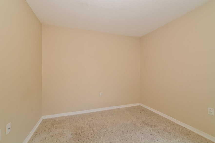 Building Photo - 5010 Lighterwood Ct