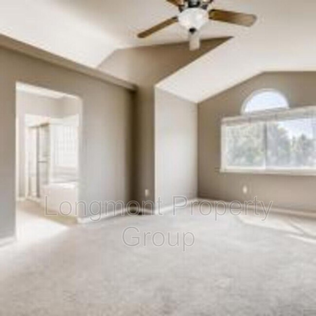 Building Photo - 713 Pendleton Ave