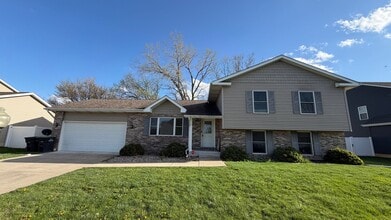 Building Photo - 6387 Amanda Dr
