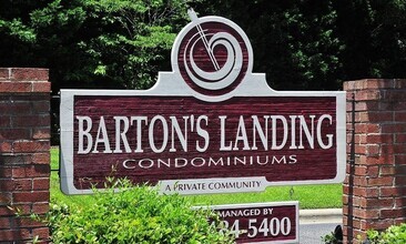 Building Photo - 680 Bartons Landing Pl