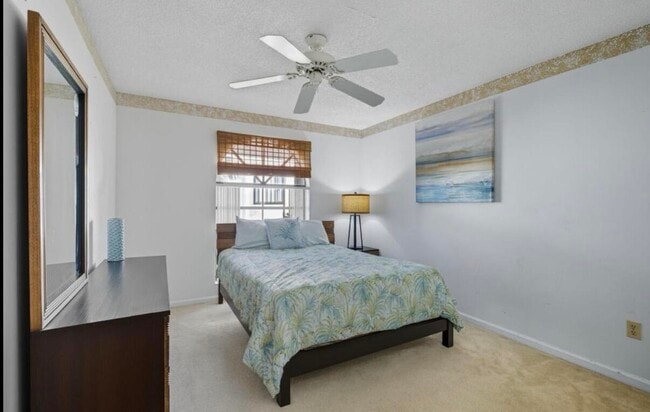 Building Photo - 13526 Fountain View Blvd