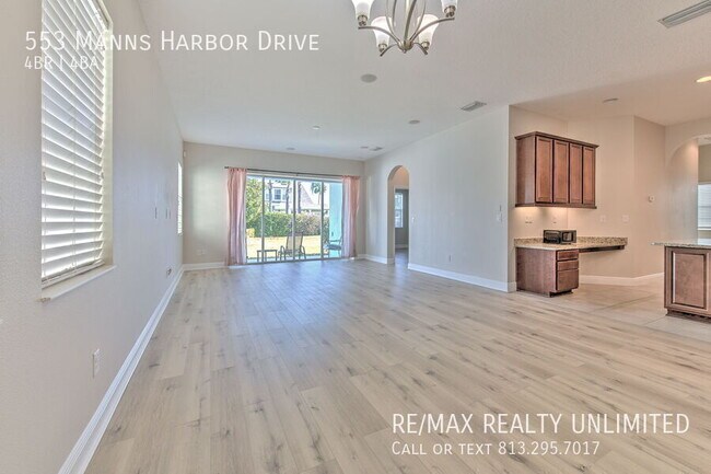 Building Photo - 553 Manns Harbor Dr