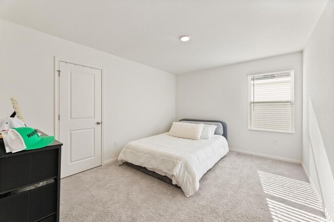 Building Photo - 220 Dirty Harry Dr